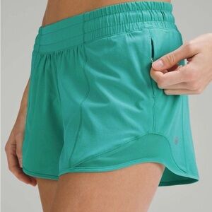 Lululemon Hotty Hot 4” Short